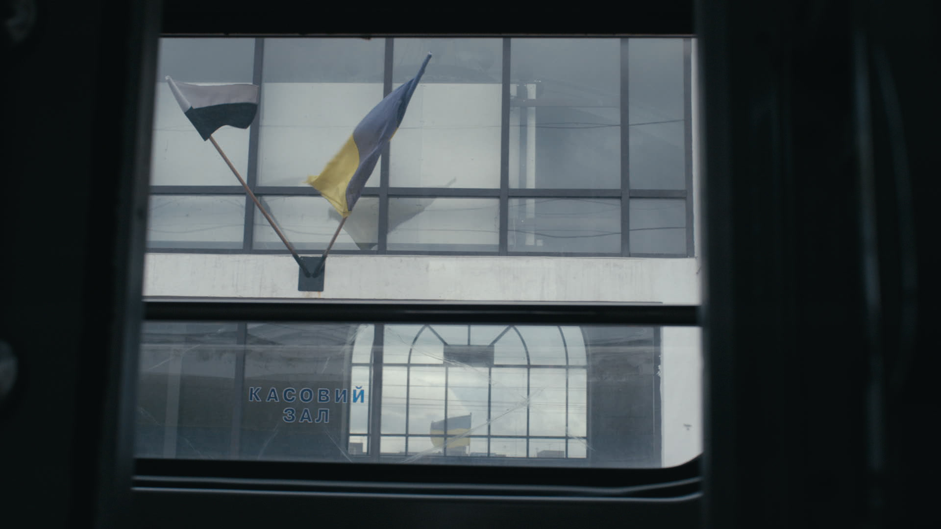 A002C017_220413NB keyframe