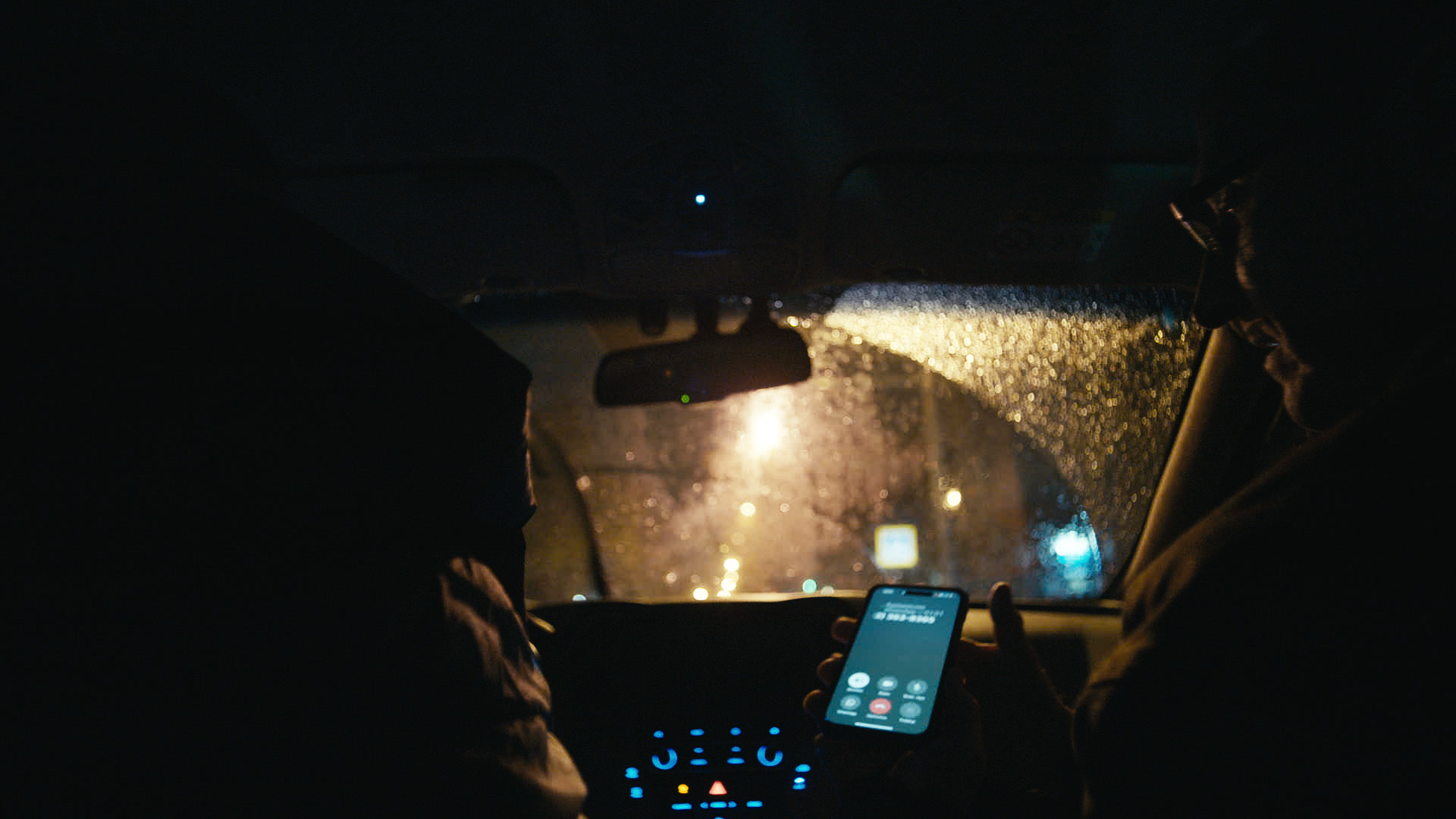 Keyframe: A003C001_2204141X