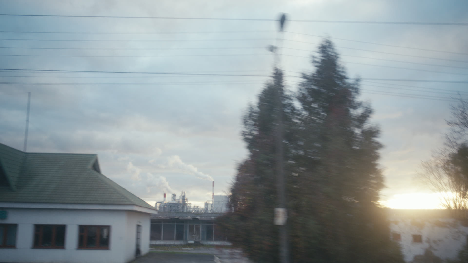 A003C010_220413CD keyframe