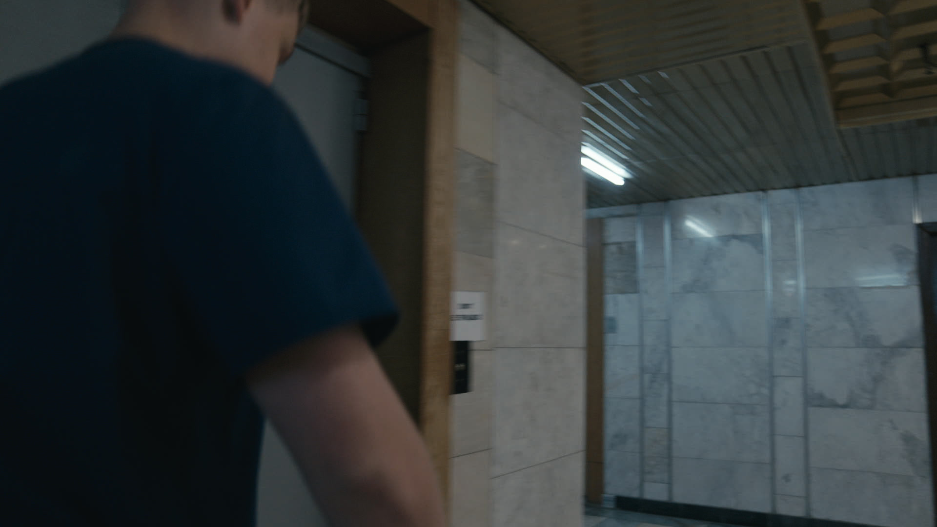 Keyframe: A003C013_220414HY