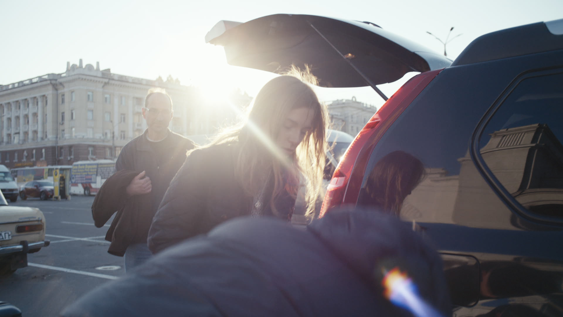 Keyframe: A004C013_220413U6