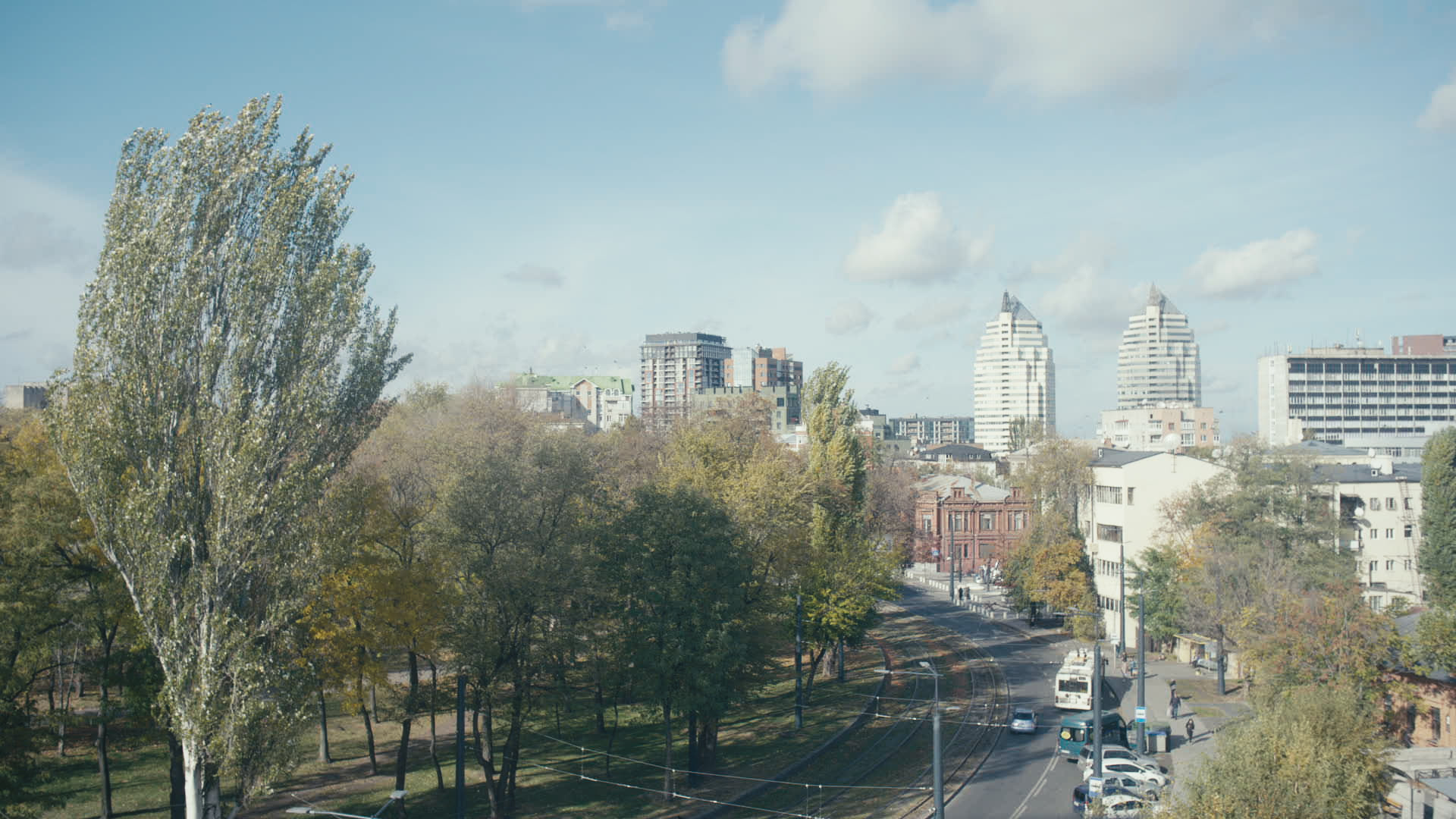 Keyframe: A005C002_220414WL