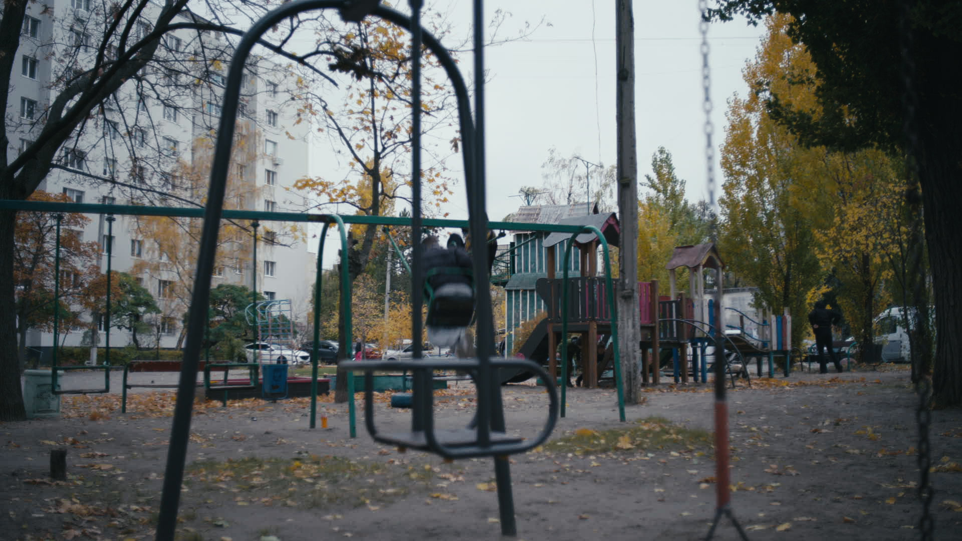 Keyframe: A006C005_220414J3