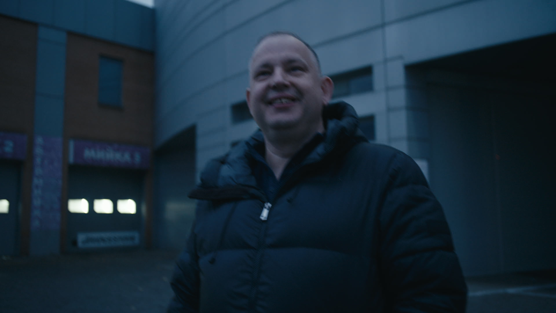 Keyframe: A006C016_220414LJ