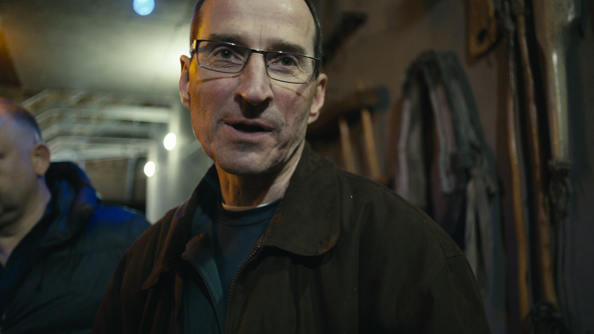 Keyframe: A006C025_2204149U