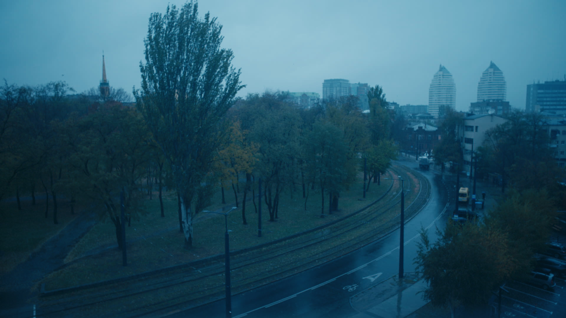 Keyframe: A007C004_220414G2