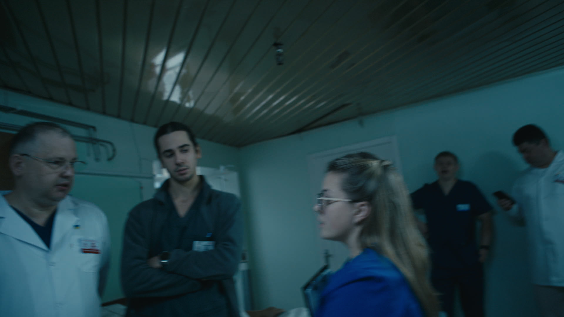 Keyframe: A007C009_220415AD