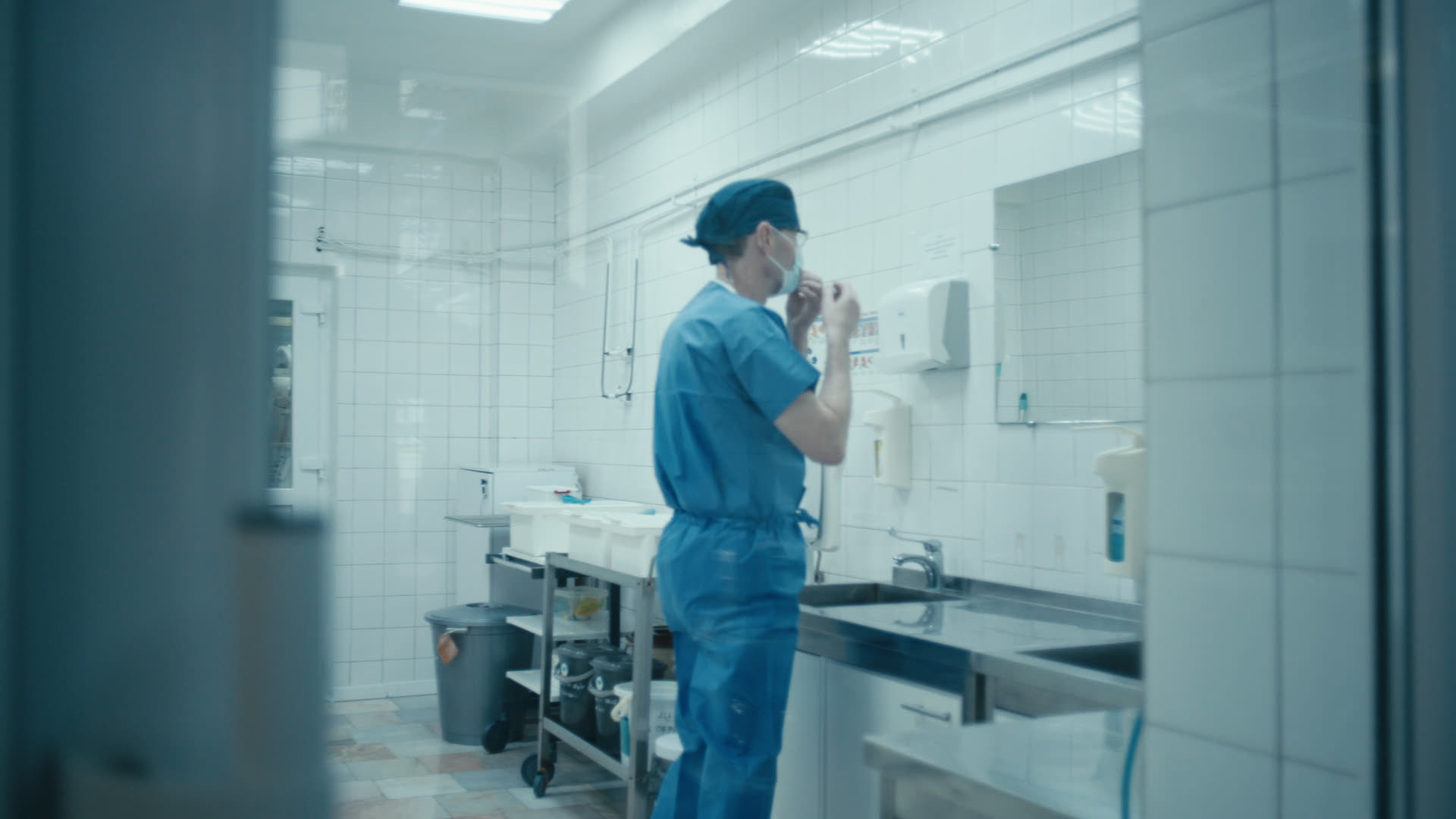 Keyframe: A009C008_2204158J