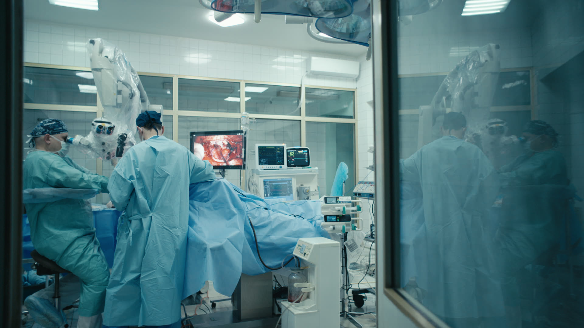 Keyframe: A011C003_220415KX