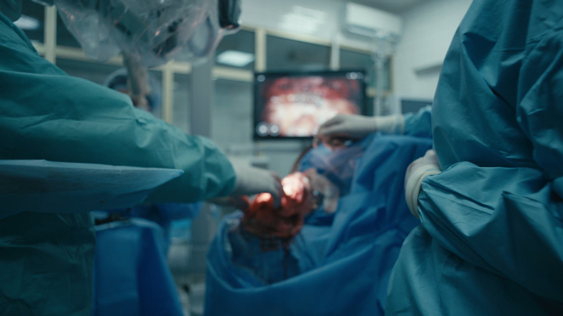 Keyframe: A011C009_220415KT