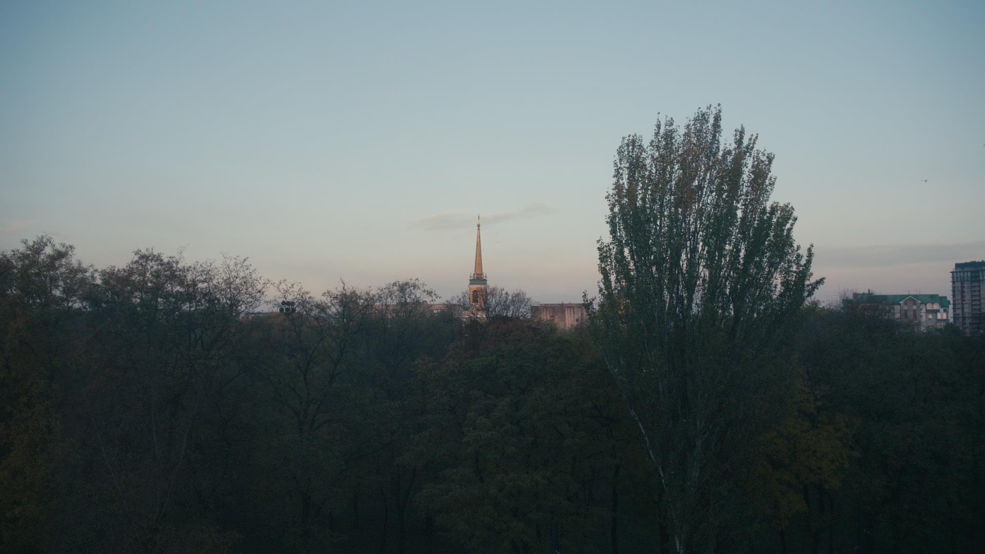 Keyframe: A013C005_220415YB