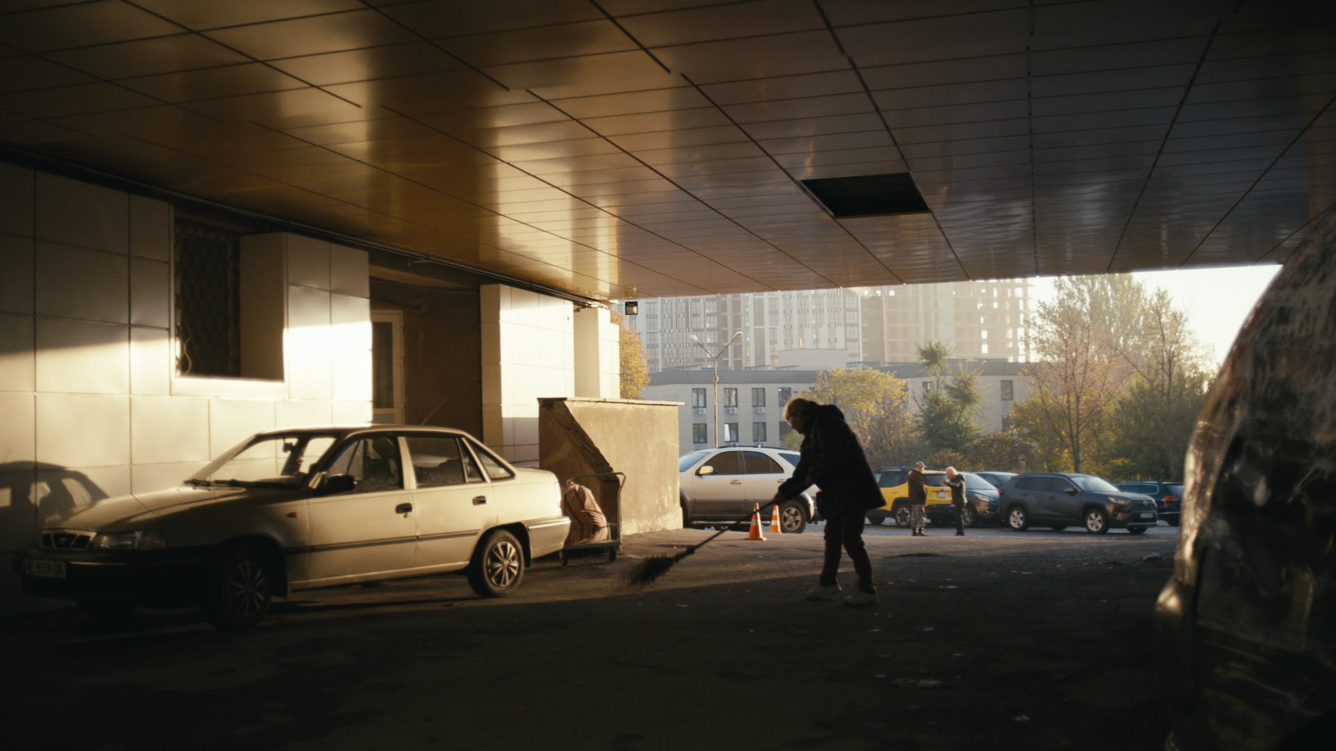 Keyframe: A013C019_220415GC