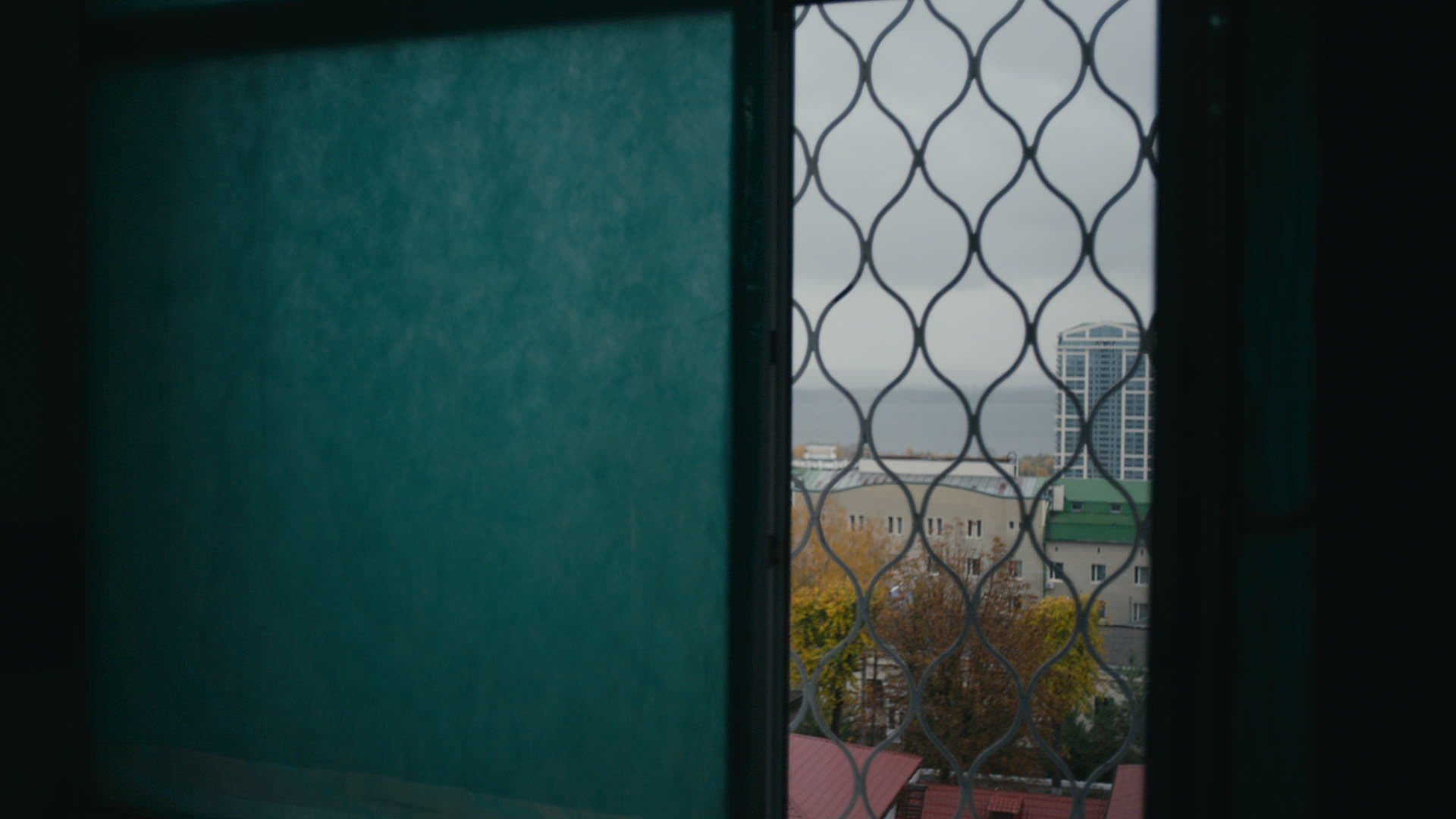 Keyframe: A016C010_220416XN