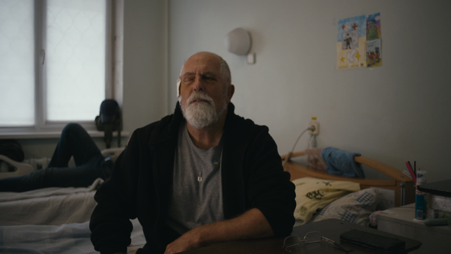 Keyframe: A016C016_2204161E