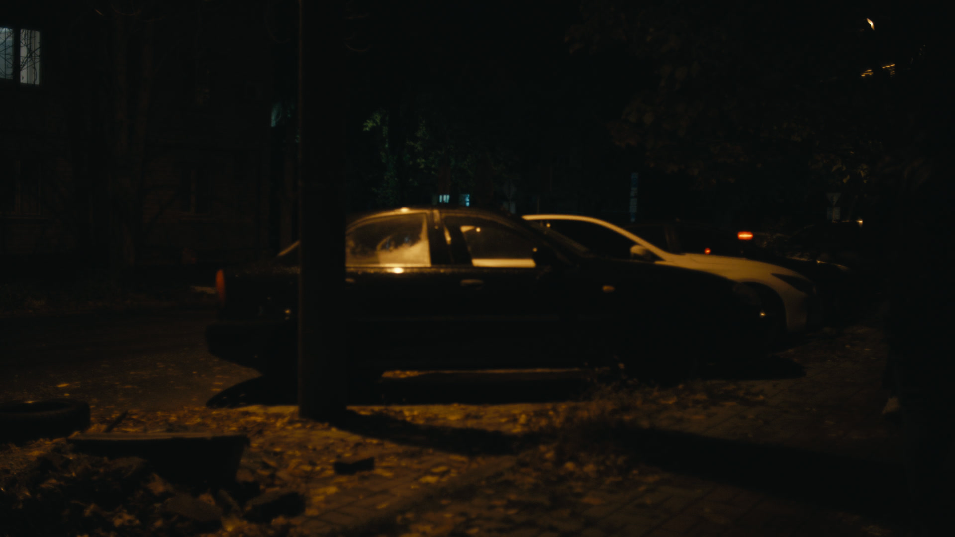 Keyframe: A018C007_220416VE