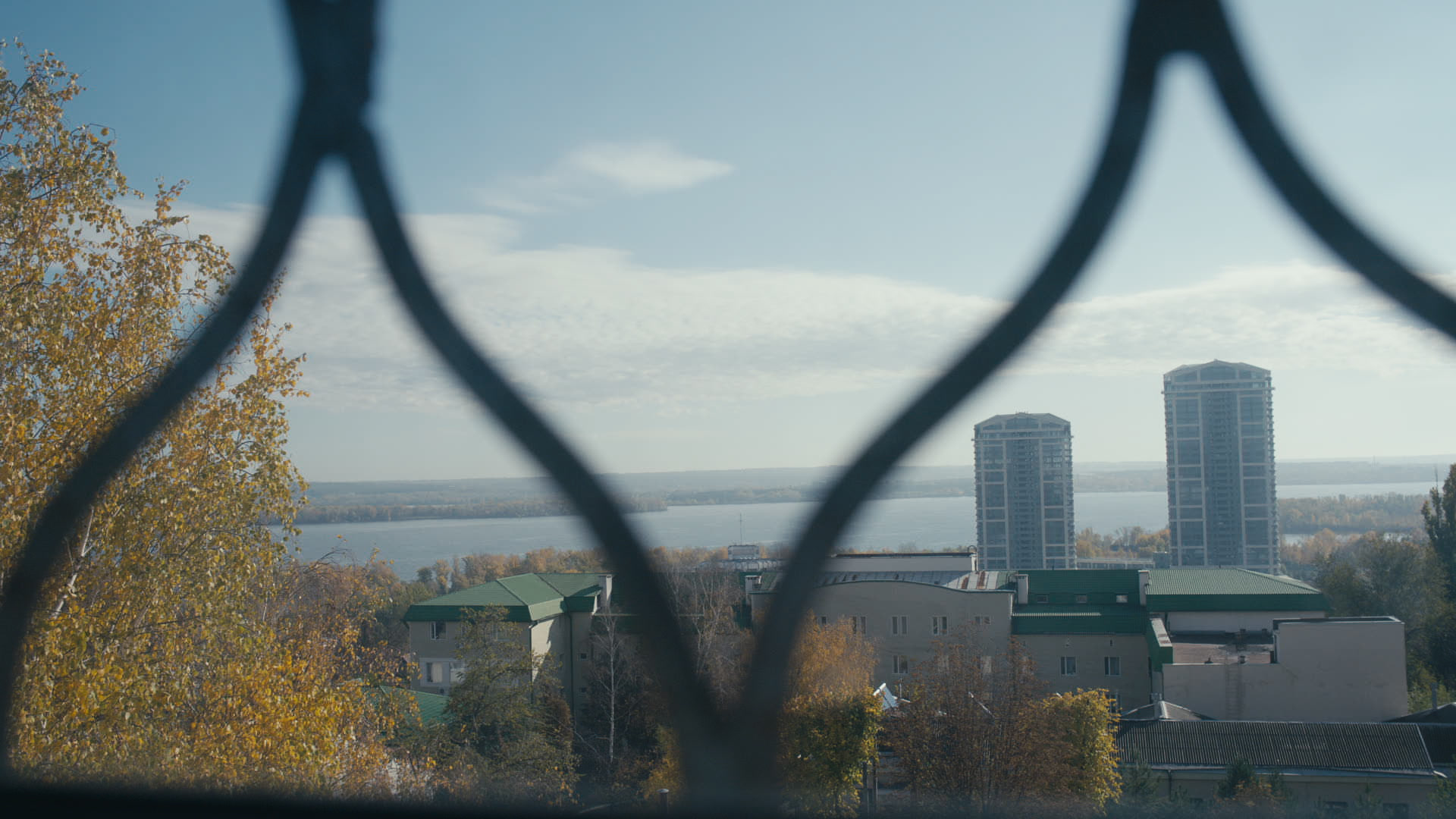 Keyframe: A020C002_220417N0