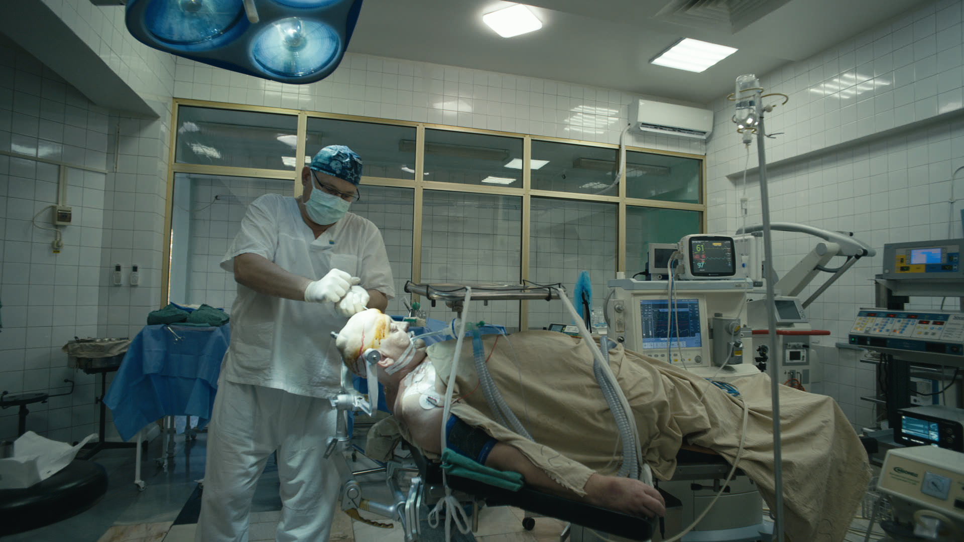 Keyframe: A020C016_220417MH