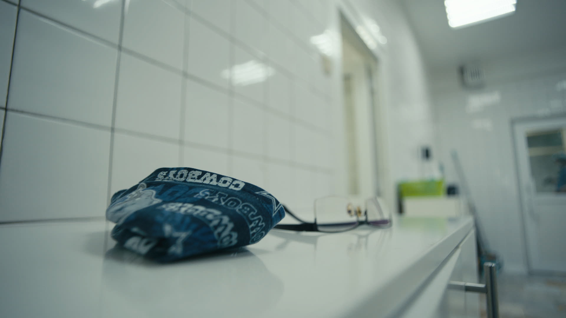 Keyframe: A020C020_220417ZN