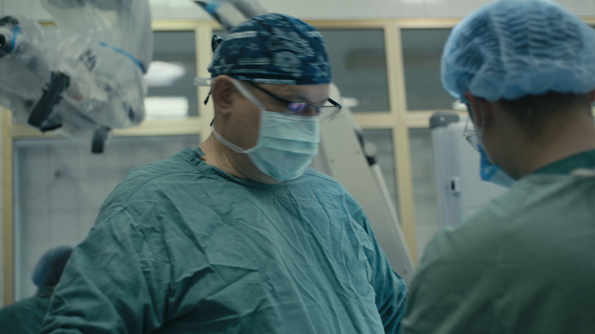 Keyframe: A020C024_2204179J