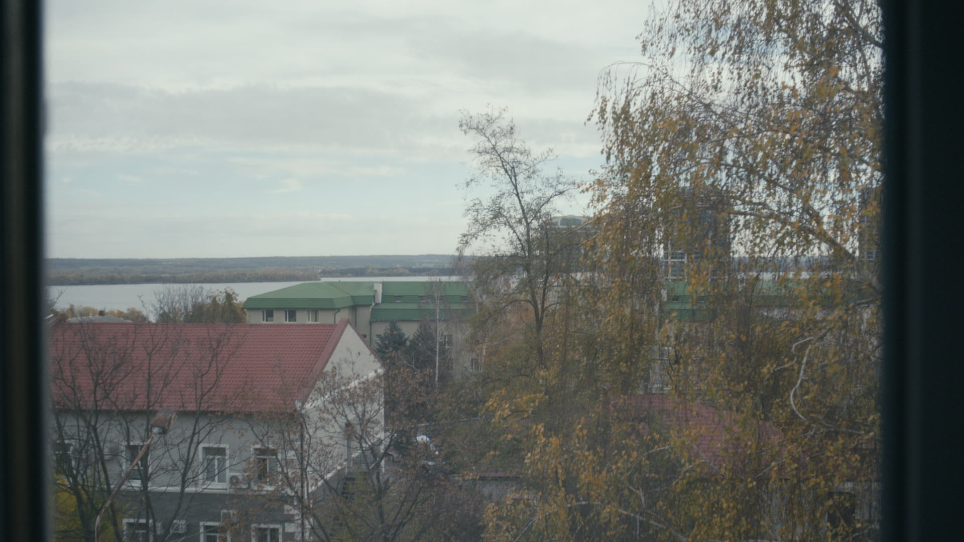 Keyframe: A021C007_220417RD