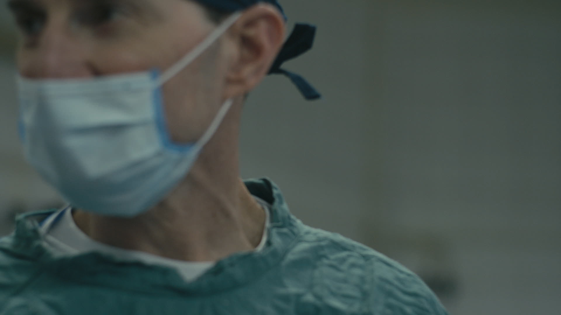 Keyframe: A021C013_2204176V