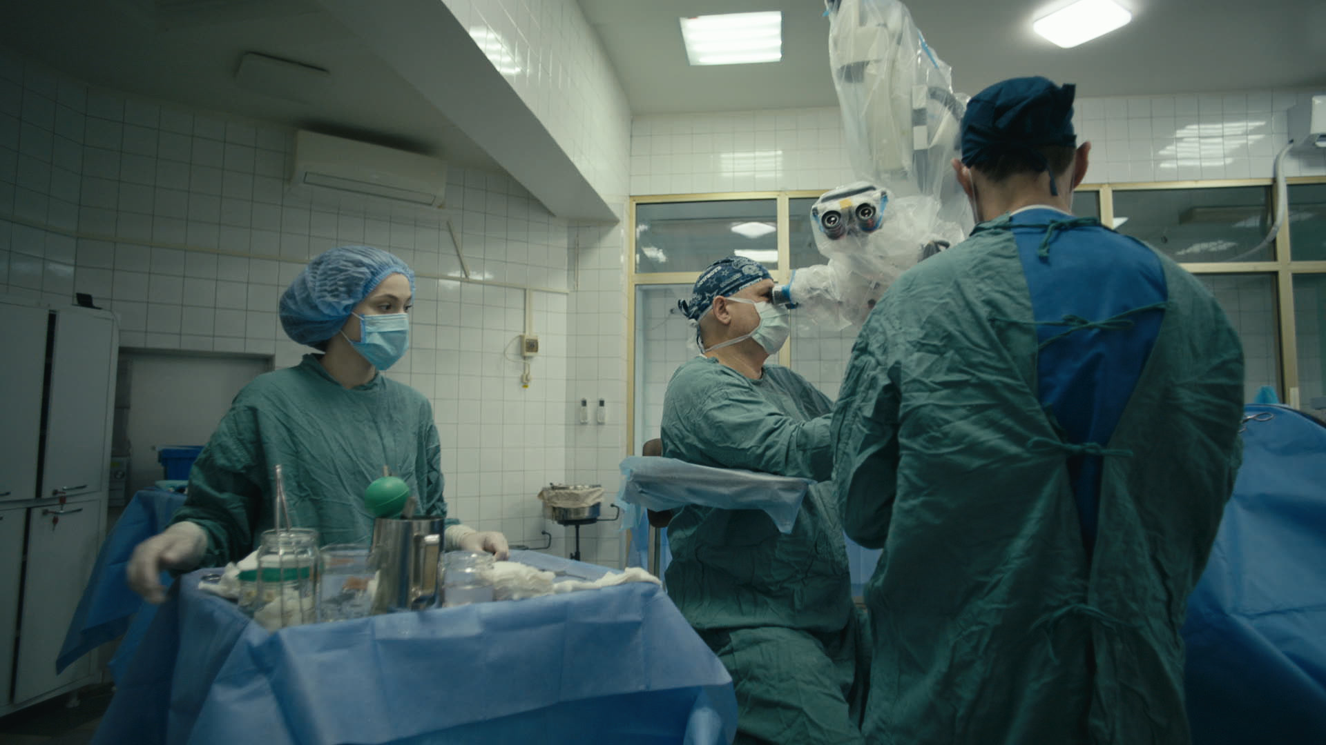 Keyframe: A021C014_220417MB