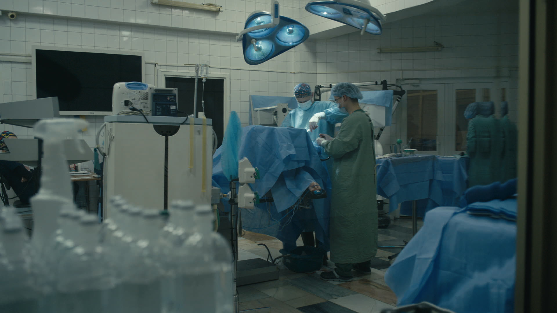 Keyframe: A022C007_2204172C