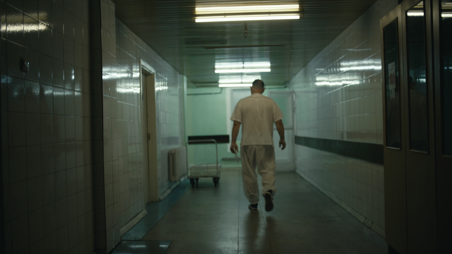 Keyframe: A022C009_220417GU