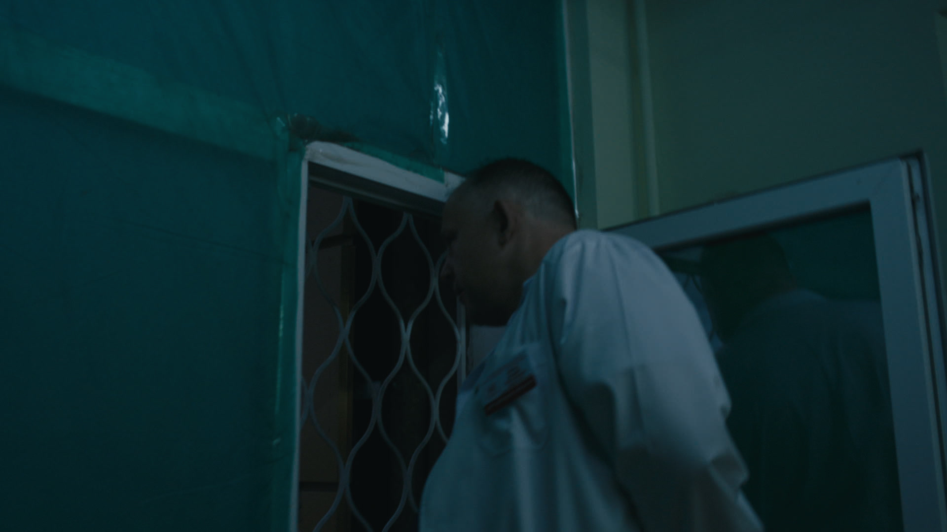 Keyframe: A022C017_220417C6