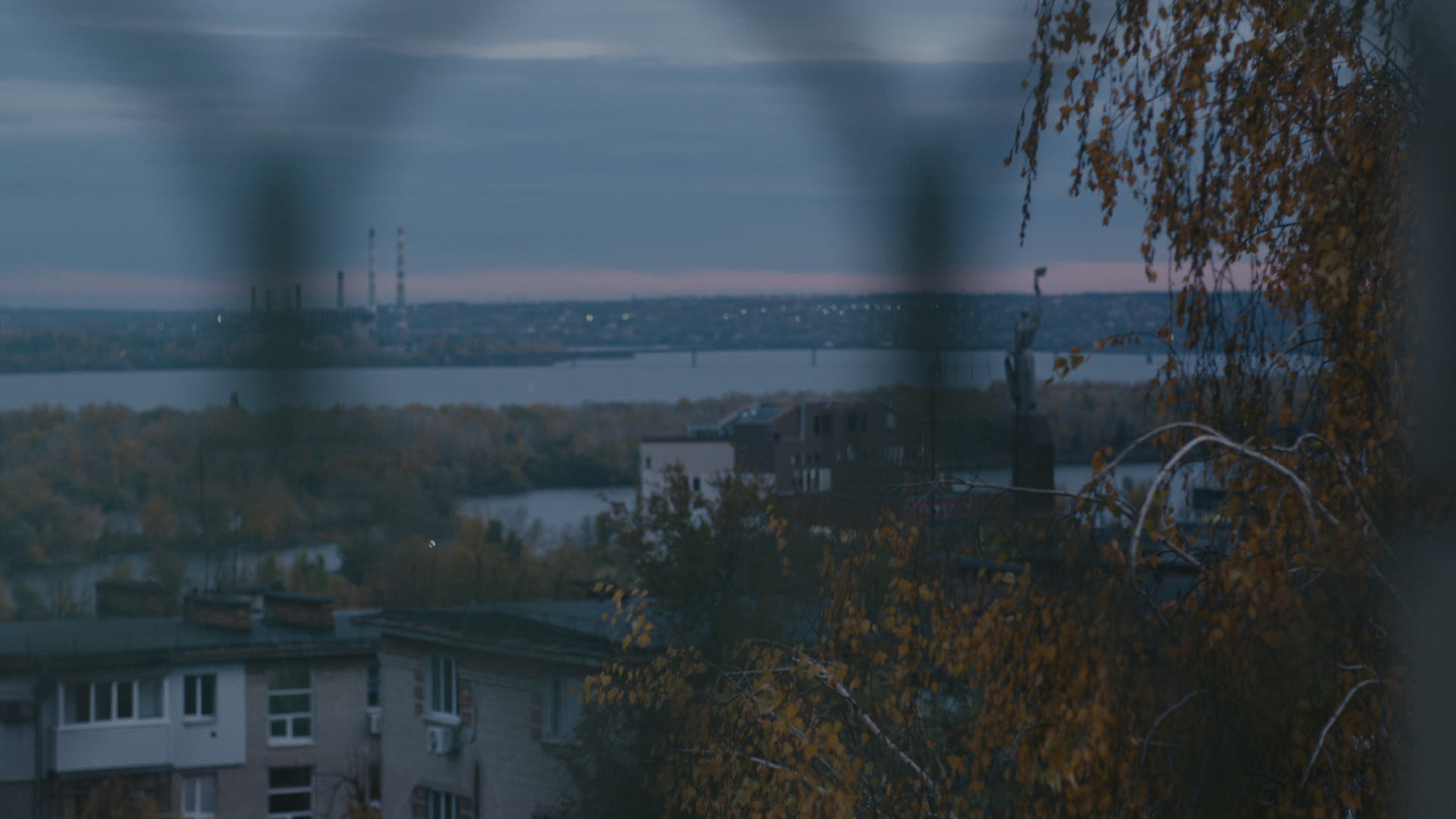 Keyframe: A022C019_220417U1