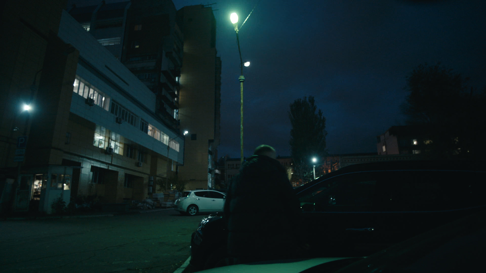 Keyframe: A022C034_220417TF