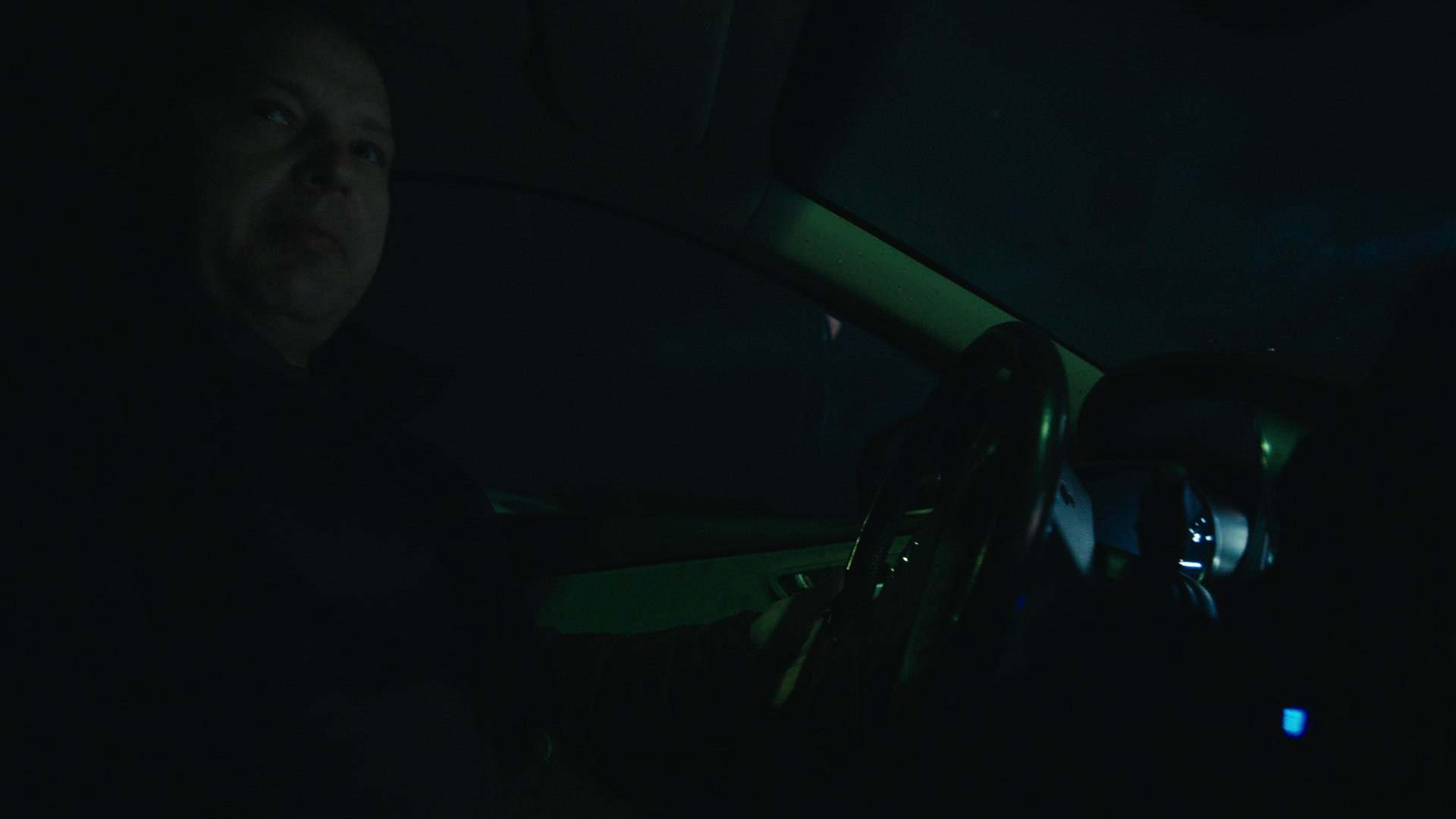 Keyframe: A023C005_220417U8