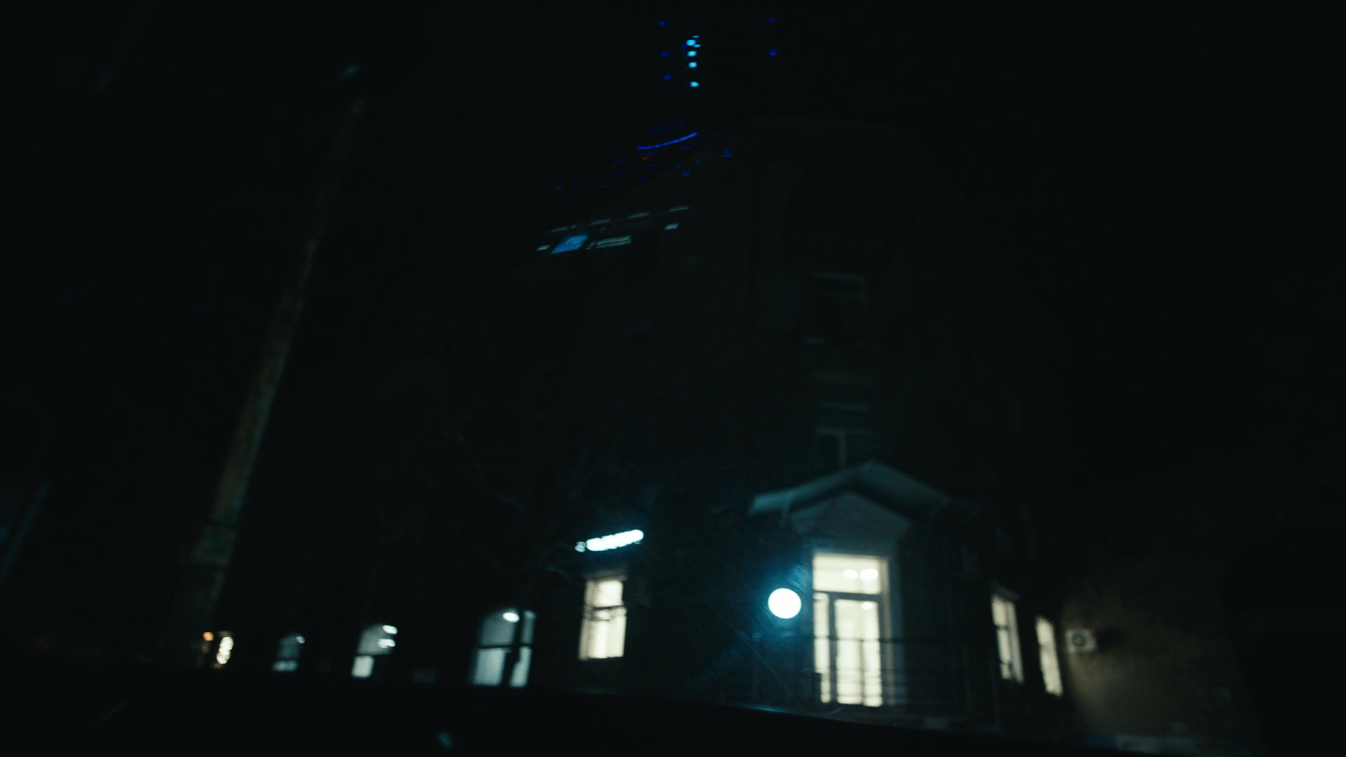 Keyframe: A023C010_220417NQ