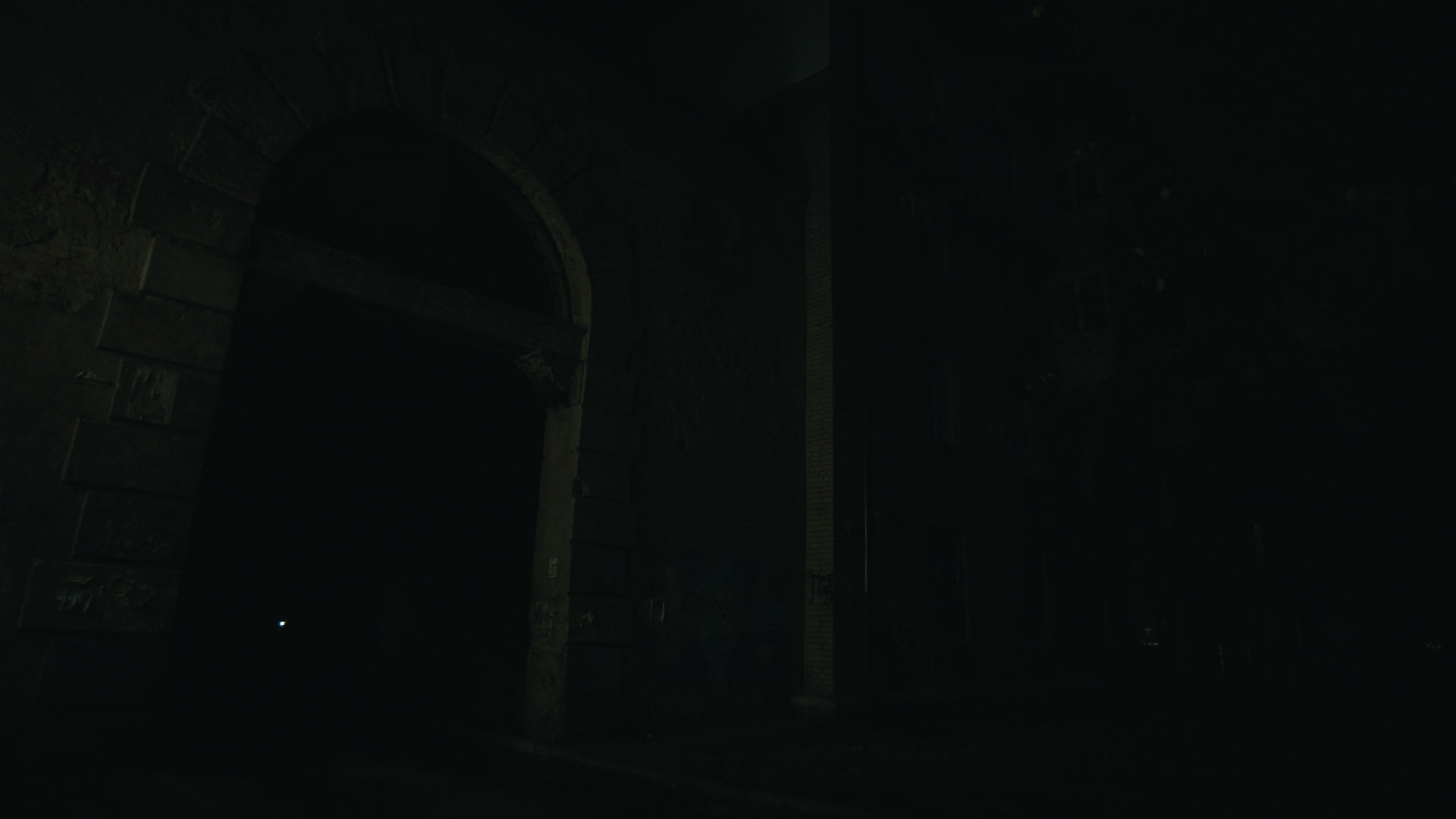 Keyframe: A023C018_220417EZ