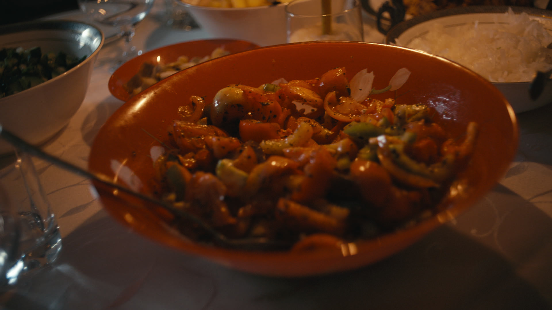 Keyframe: A023C027_220417H4