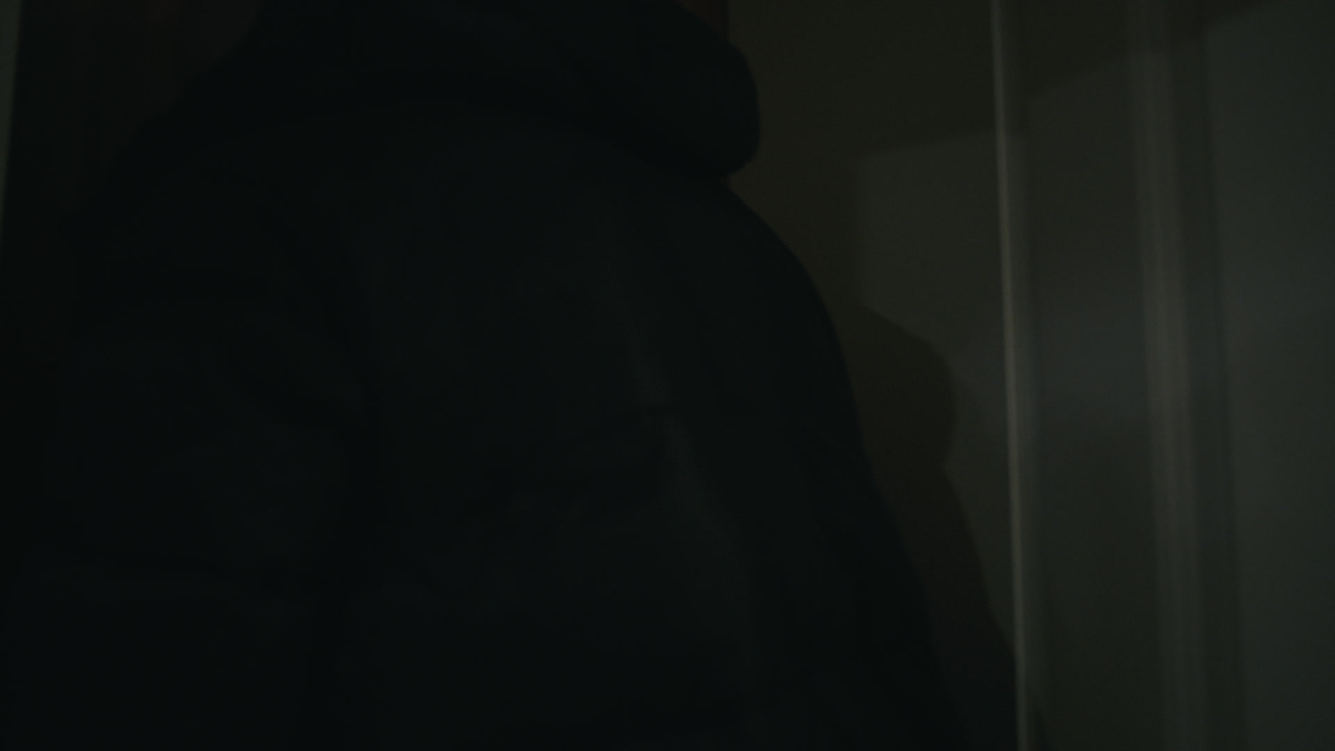 Keyframe: A024C003_220417YW