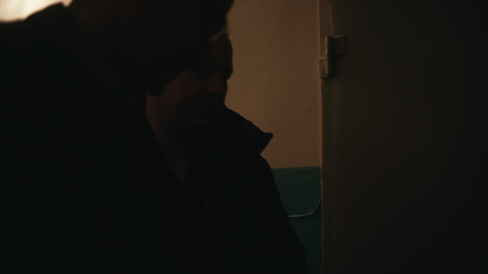 Keyframe: A024C004_220417KJ