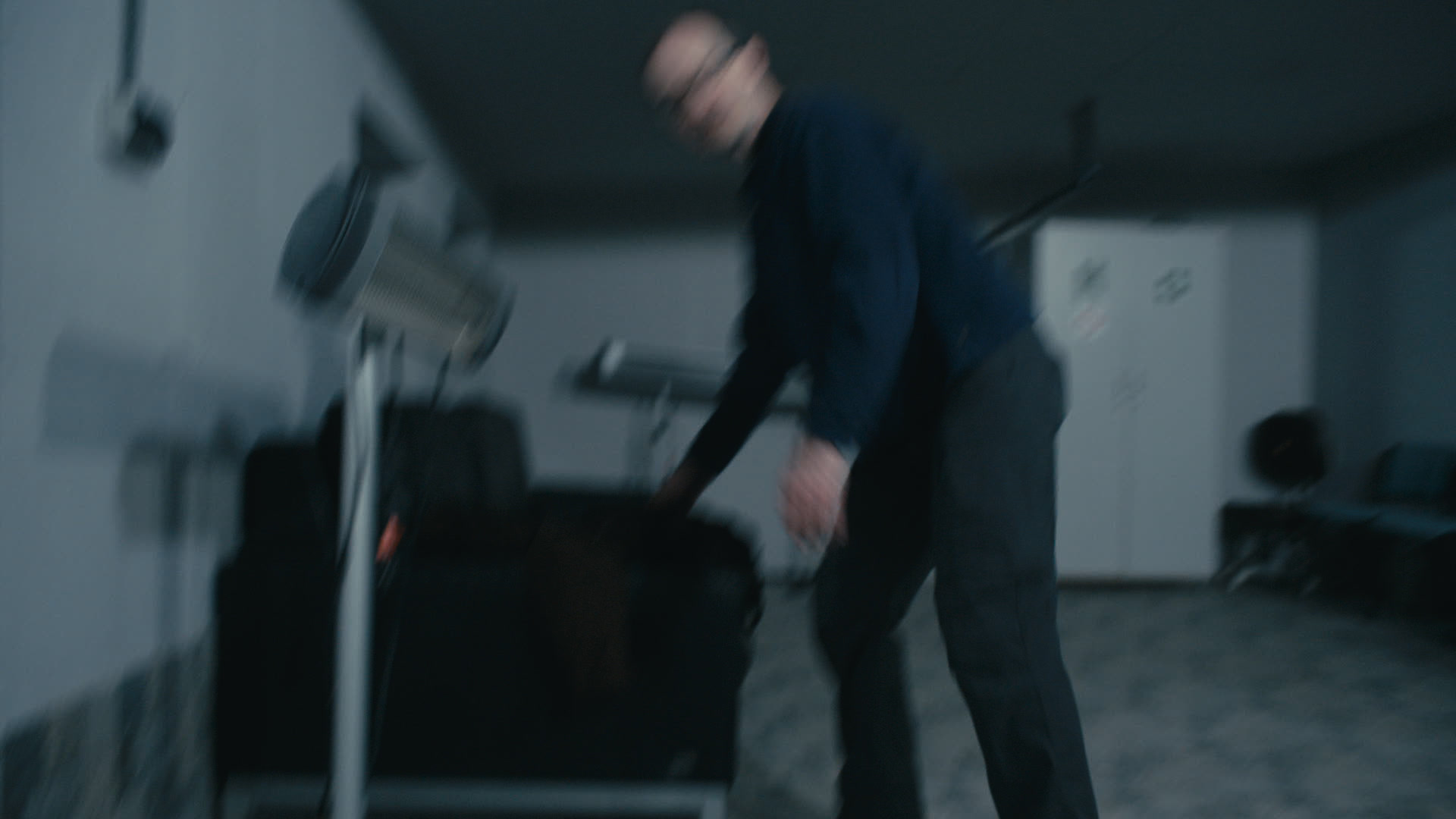 Keyframe: A025C010_220417CE