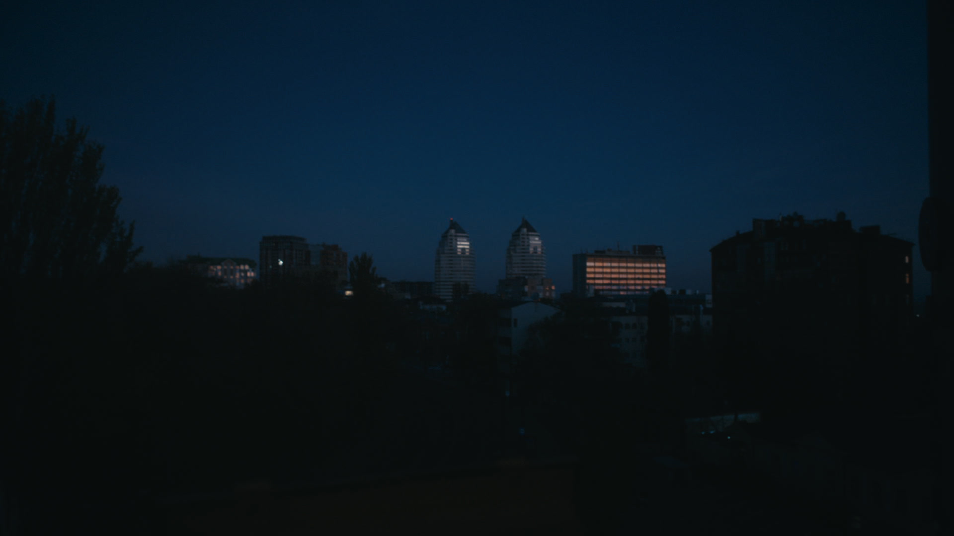 Keyframe: A026C001_220417WW