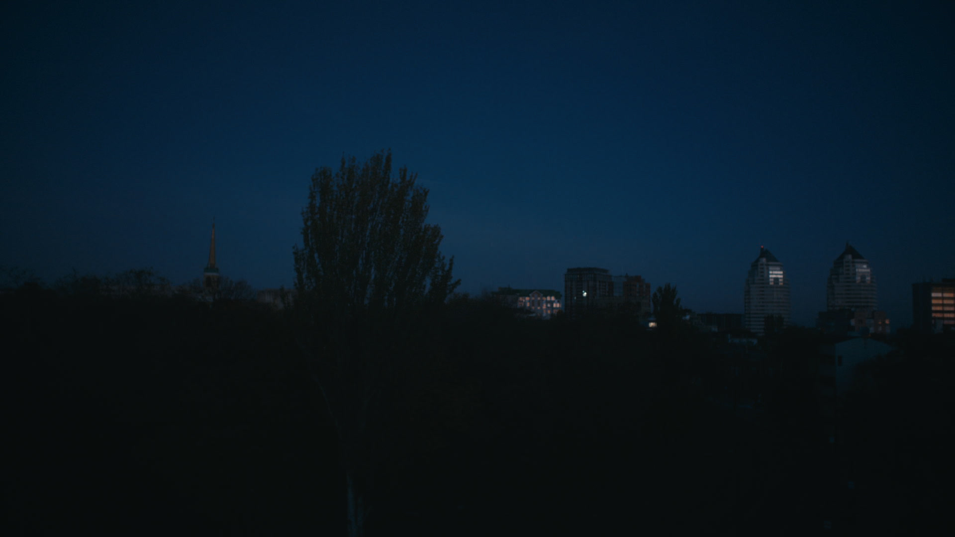 Keyframe: A026C003_220417CY