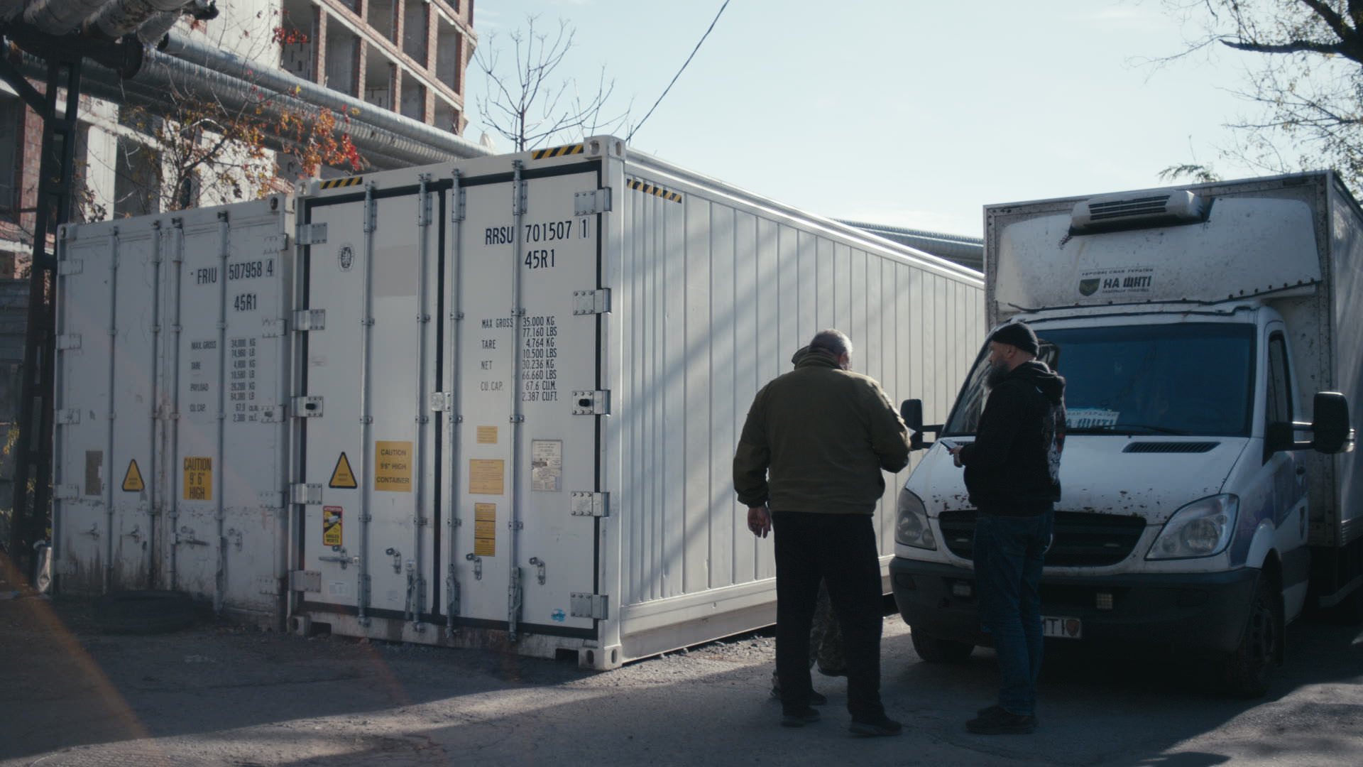 Keyframe: A026C035_220418RZ