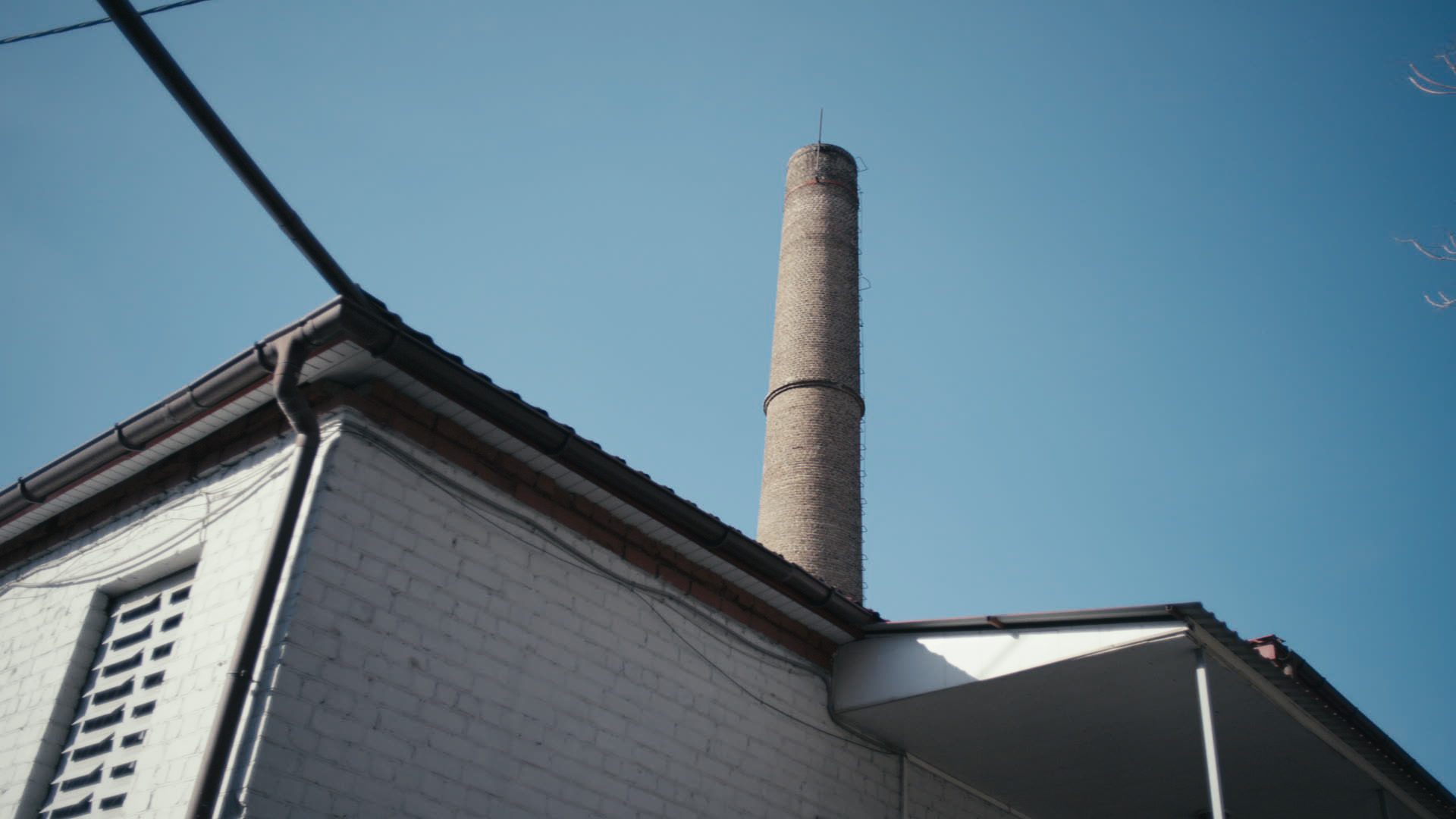 Keyframe: A026C040_2204182V