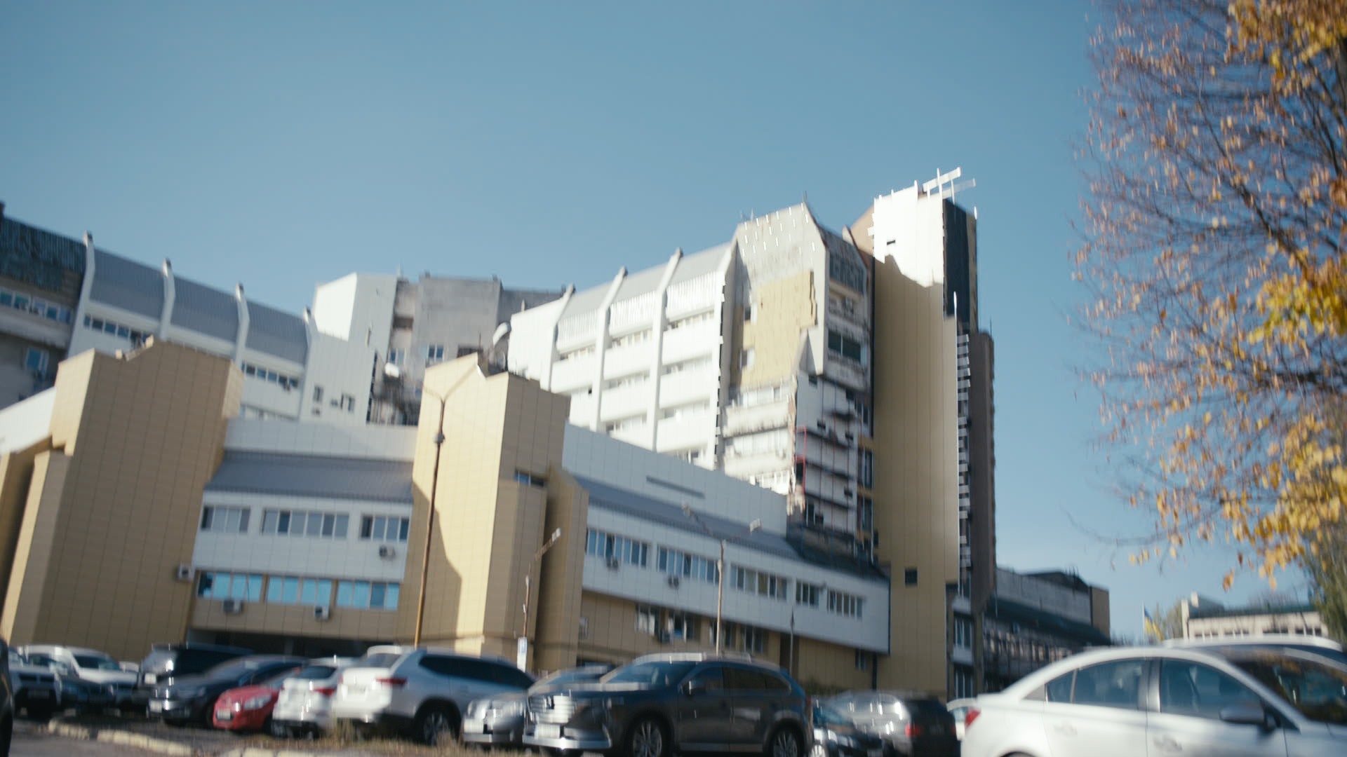 Keyframe: A026C051_220418VV