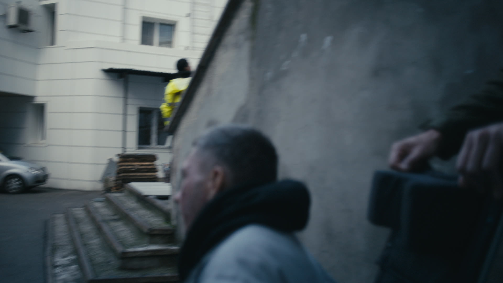 Keyframe: A026C054_220418LG