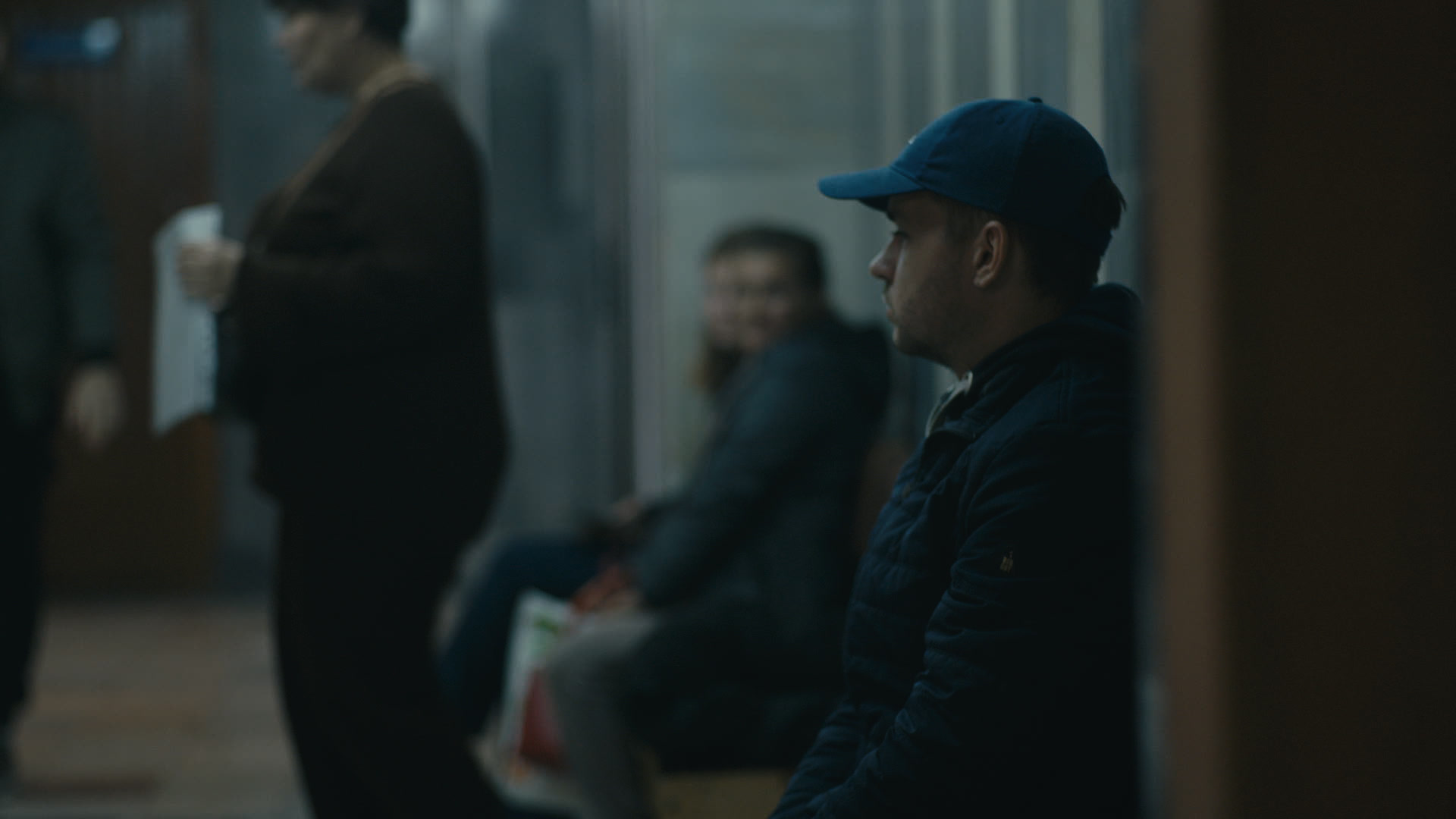 Keyframe: A027C008_220418DK