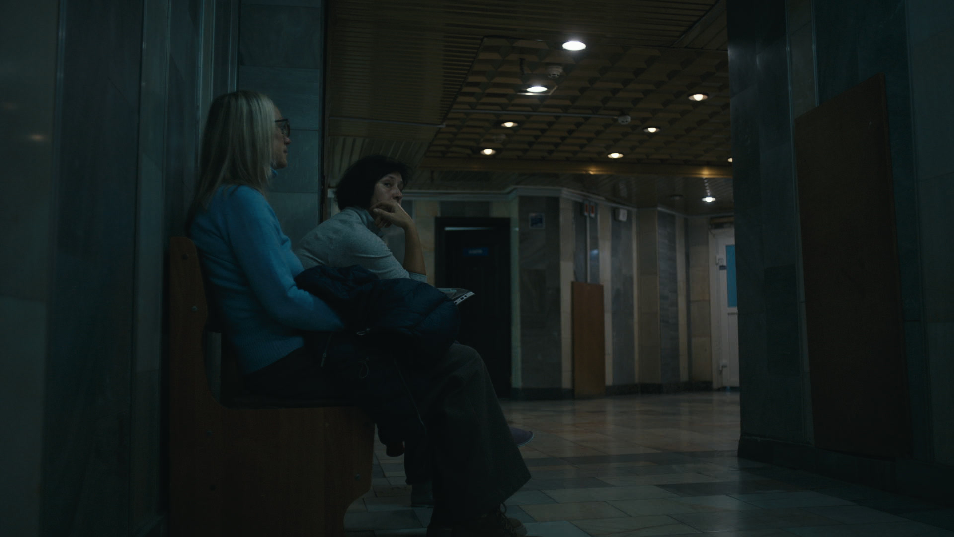 Keyframe: A030C002_220419YN