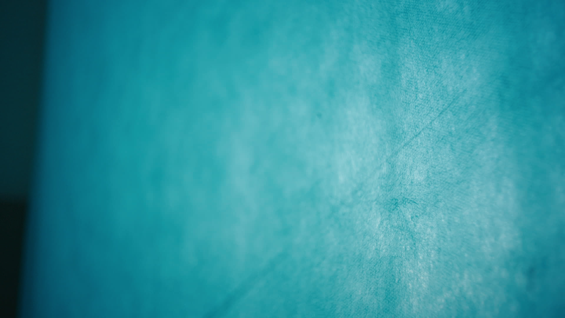 Keyframe: A032C002_220419UX