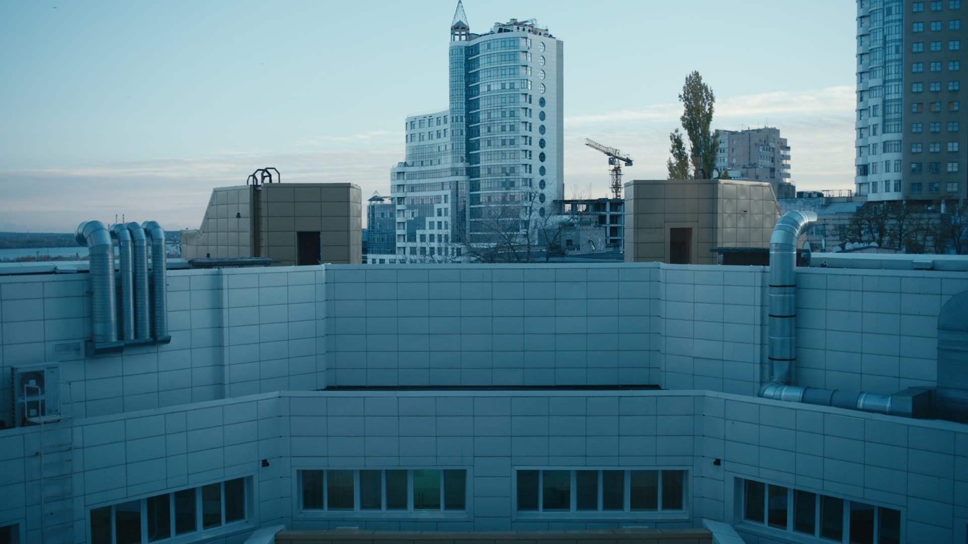 Keyframe: A032C008_2204197C