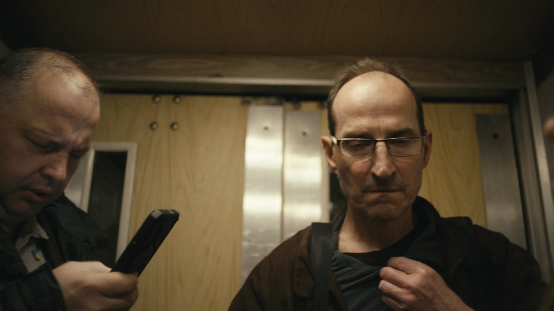 Keyframe: A032C016_220419VR