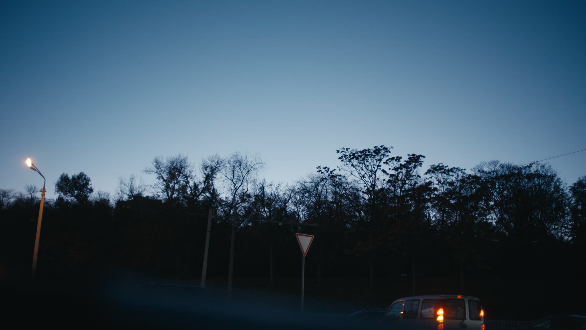 Keyframe: A032C044_220419X6